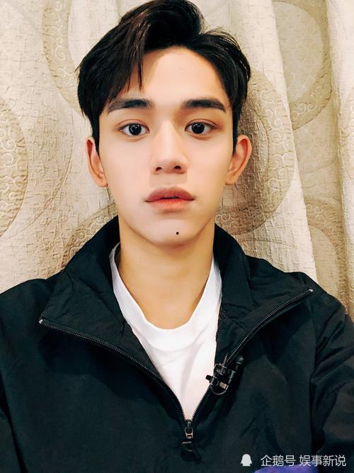 娱乐圈大爆料黄旭熙,揭秘明星背后的真实故事